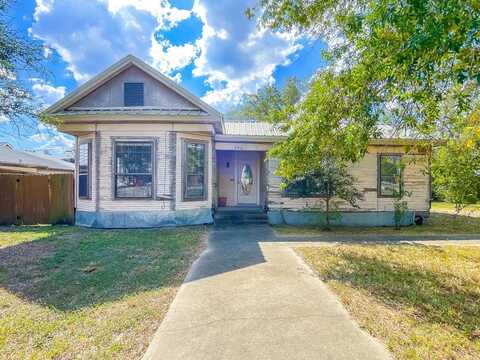 306 E Milam, Beeville, TX 78102