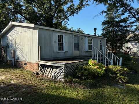 2068 Lakeside Avenue SW, Supply, NC 28462