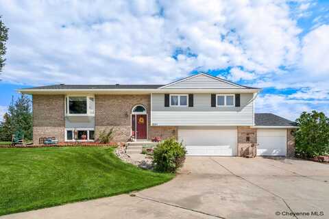 2124 E RIDING CLUB RD, Cheyenne, WY 82009