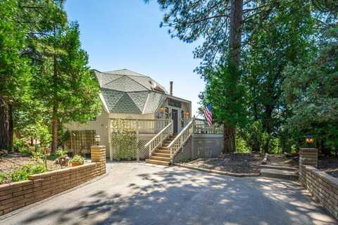 621 Sugarbush Lane, Murphys, CA 95247