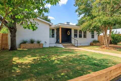 103 Avenue C, Johnson City, TX 78636