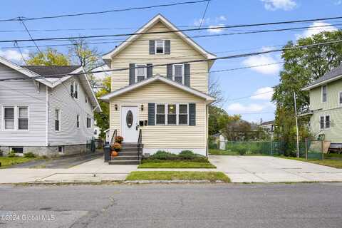 714 6th Avenue, Watervliet, NY 12189