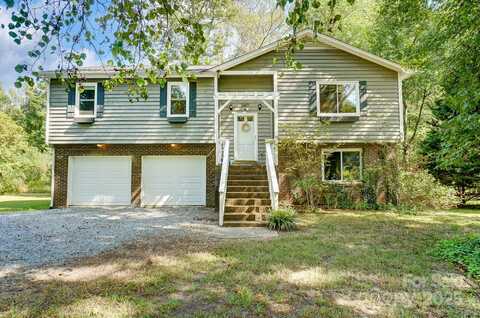 5601 Indian Brook Drive, Matthews, NC 28104