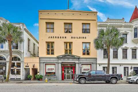 19 Broad Street, Charleston, SC 29401