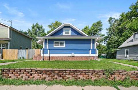 1222 13th Street, Des Moines, IA 50314