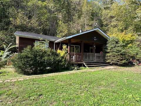 545 Right Fork Rockhouse Rd., Pikeville, KY 41501