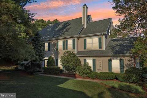 901 PEBBLE CREEK COURT, PENNINGTON, NJ 08534