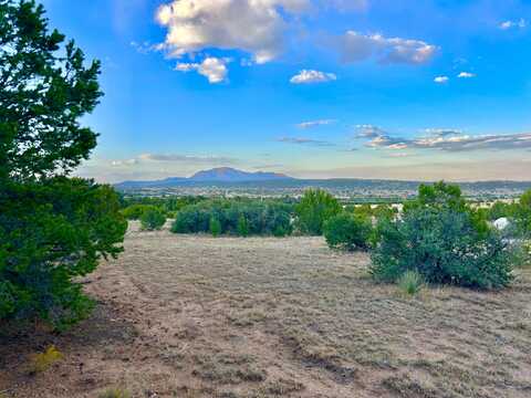 56 THOMAS Road, Edgewood, NM 87015