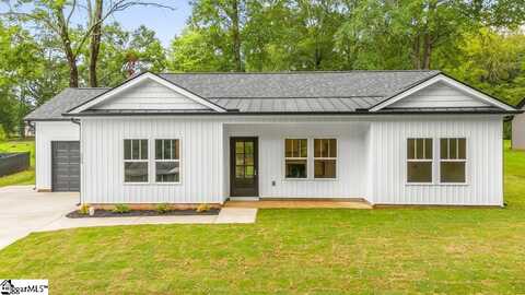 205 N Laurel Avenue, Landrum, SC 29356