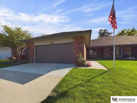 6919 Old Post Place, Lincoln, NE 68506