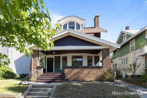 818 Kalamazoo Avenue SE, Grand Rapids, MI 49507