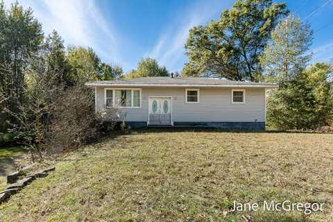 5195 Cooley Road, Fruitport, MI 49415