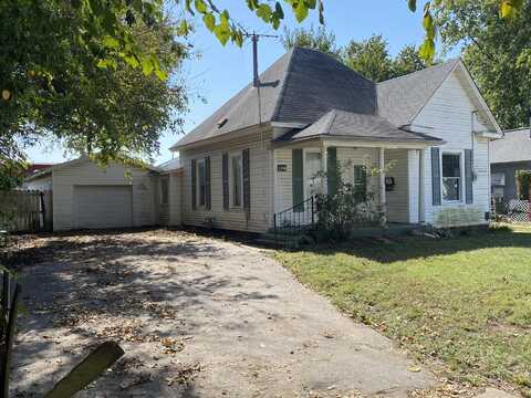 1706 W Chestnut Street, Springfield, MO 65802