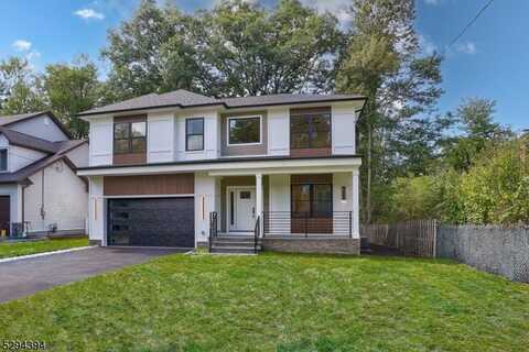 7 Elmwood Dr, Livingston, NJ 07039