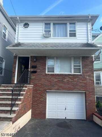 602 N 5th St, Harrison Town, NJ 07029