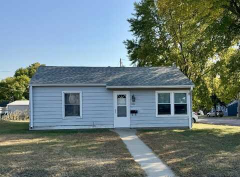 1121 W 5th Ave, Mitchell, SD 57301