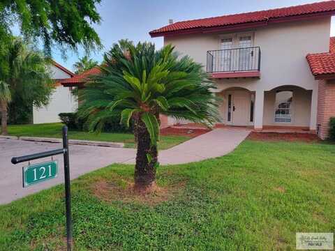 121 BALBOA AVE., RANCHO VIEJO, TX 78575