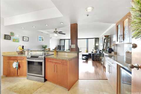 581 Kamoku Street, Honolulu, HI 96826