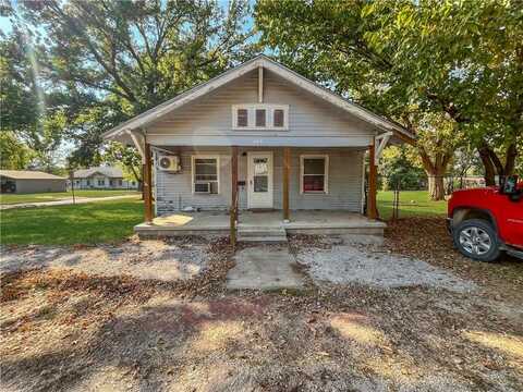 402 N Labette Street, Cherryvale, KS 67335