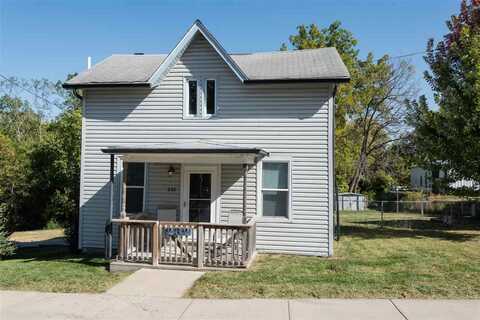 232 N Market St, Solon, IA 52333