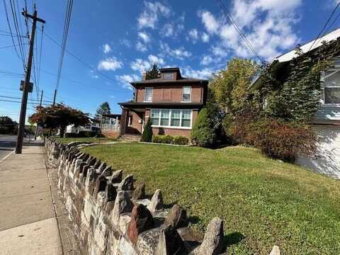 1014 Easton Road, Hellertown, PA 18055