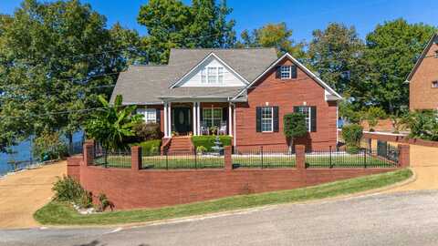 984 SKYLINE, Clifton, TN 38425