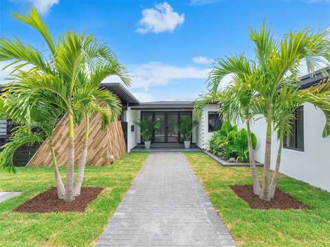 420 N Shore Dr, Miami Beach, FL 33141