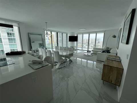 330 Sunny Isles Blvd, Sunny Isles Beach, FL 33160