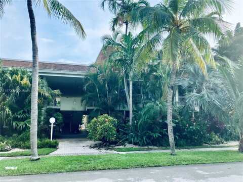 260 Sunrise Dr, Key Biscayne, FL 33149