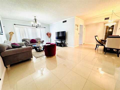 2700 Riverside Dr, Coral Springs, FL 33065