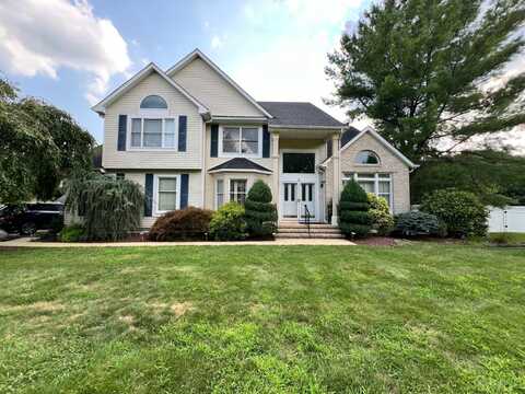 5 Alexander Drive, Monroe, NJ 08831