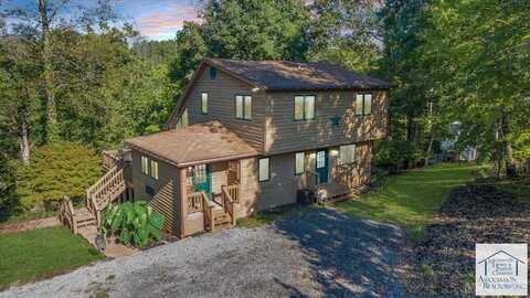 280 Chestnut Bluff Lane, Wirtz, VA 24184