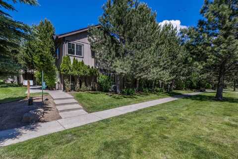 1941 NW Monterey Pines Drive, Bend, OR 97703