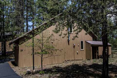 17673 Cluster Cabin Lane, Sunriver, OR 97707