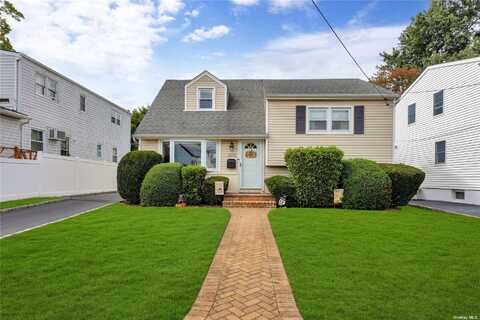 2172 Fir Street, Wantagh, NY 11793