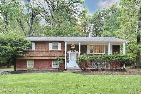 24 Moccasin Place, Monsey, NY 10952