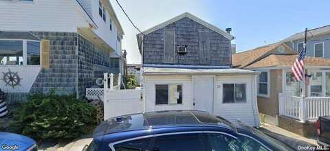 22 E 9th Road, Broad Channel, NY 11693