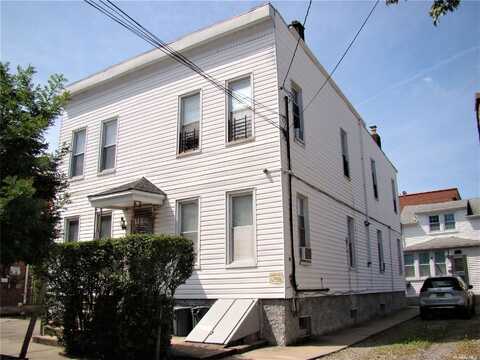 18-12/10 124th Street, College Point, NY 11356