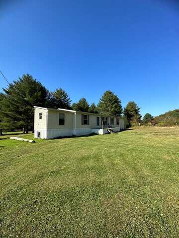 11293 Hollywood Glace Rd., UNION, WV 24983