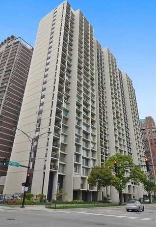 3200 N Lake Shore Drive, Chicago, IL 60657