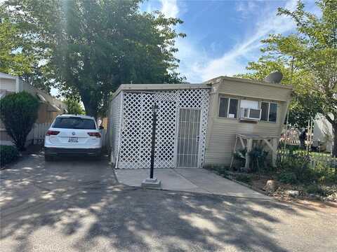 9241 C SPC # 2 Avenue, Hesperia, CA 92345