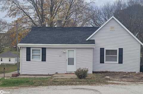 300 Adams Street, Diagonal, IA 50845