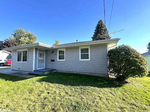 1405 N 9Th Avenue Place E, Newton, IA 50208