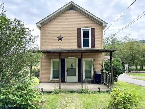 801 S Chestnut Street, New Cumberland, WV 26047