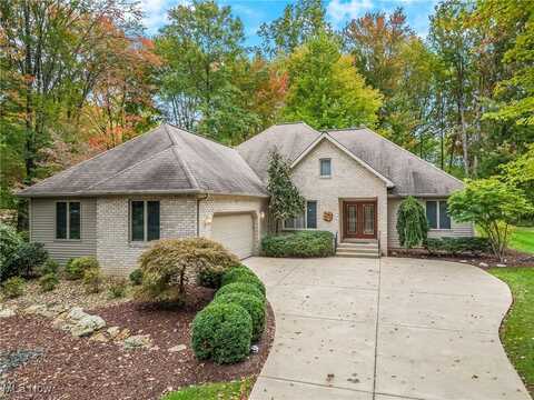 101 Fairway Drive, Cortland, OH 44410