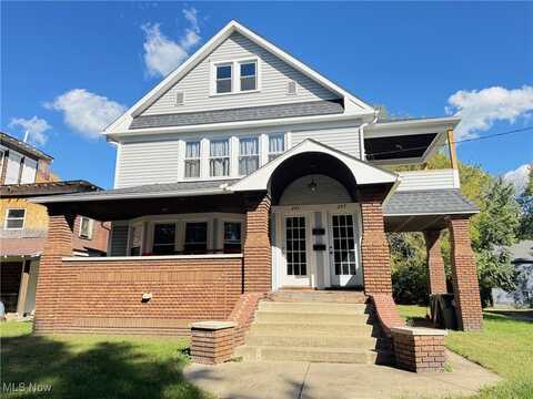 247 Oakdale Avenue, Akron, OH 44302