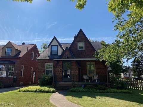 16709 Woodbury Avenue, Cleveland, OH 44135