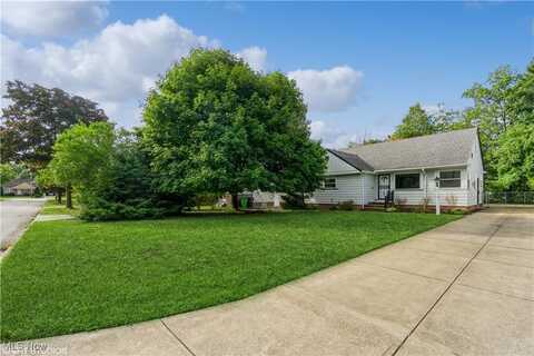 330 E 276th Street, Euclid, OH 44132