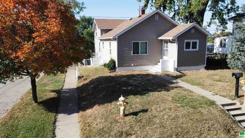 2458 Shields Ave, Sioux City, IA 51106