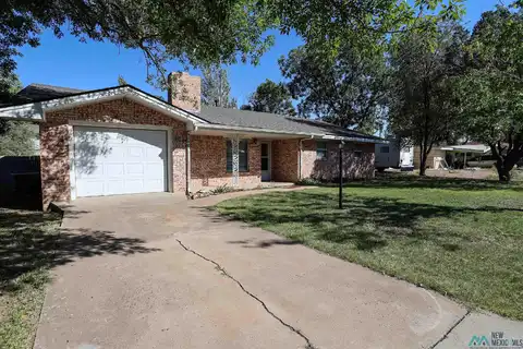 2107 S Ave H, Portales, NM 88130